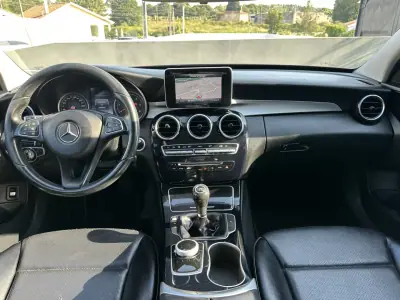 Mercedes-Benz C 180 2017 - 15900 EUR, 249000 km - AUTO.MOTO.pt - 249000km - foto 31 de 58