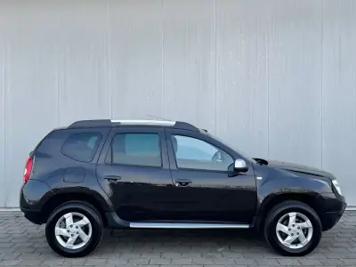 Dacia Duster 2010 - 10950 EUR, 50000 km - AUTO.MOTO.pt - 50000km - foto 3 de 17