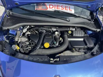 Renault Clio 2011 - 8750 EUR, 227156 km - AUTO.MOTO.pt - 227156km - foto 12 de 13