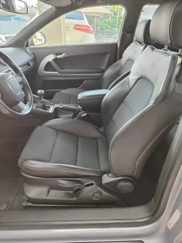 Audi A3 2010 - 10350 EUR, 259000 km - AUTO.MOTO.pt - 259000km - foto 13 de 31