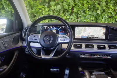 Mercedes-Benz GLE 300 2019 - 56900 EUR, 100700 km - AUTO.MOTO.pt - 100700km - foto 16 de 21