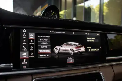 Porsche Panamera 2020 - 79990 EUR, 128249 km - 128249km - foto 45 de 48