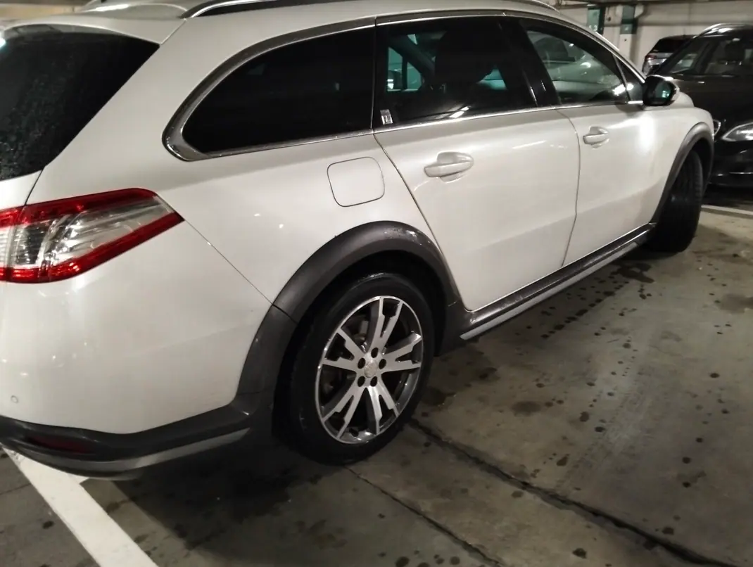 Peugeot 508 RXH 2012 - 7250 EUR, 267000 km - AUTO.MOTO.pt - 267000km - foto 22 de 23