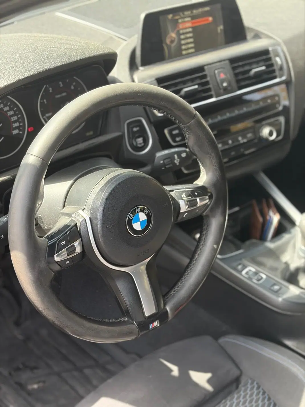BMW 120 2015 - 16780 EUR, 193000 km - 193000km - foto 6 de 6