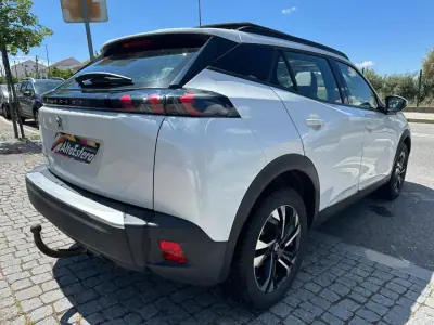 Peugeot 2008 2020 - 20900 EUR, 90290 km - AUTO.MOTO.pt - 90290km - foto 6 de 32