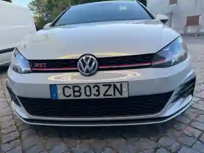 Volkswagen Golf 2018 - 25550 EUR, 111930 km - foto 1 de 15