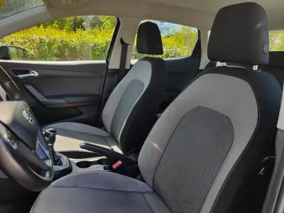 SEAT Ibiza 2018 - 11990 EUR, 150000 km - AUTO.MOTO.pt - 150000km - foto 23 de 30