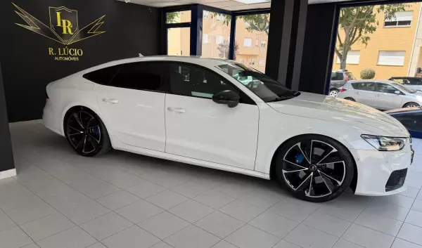 Audi A7 Sportback 2020 - 43500 EUR, 131602 km - AUTO.MOTO.pt - 131602km - foto 8 de 35