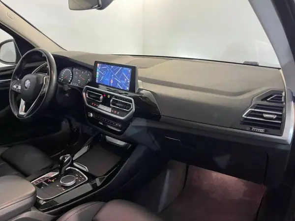 BMW X3 2021 - 27900 EUR, 236000 km - AUTO.MOTO.pt - 236000km - foto 14 de 34