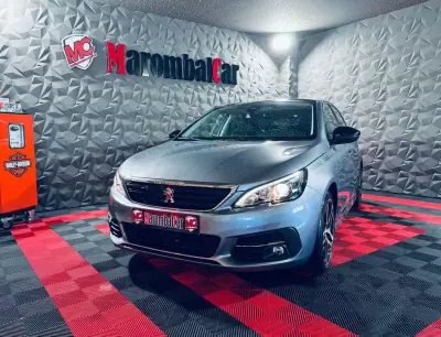 Peugeot 308 2018 - 11990 EUR, 102610 km - AUTO.MOTO.pt - 102610km - foto 9 de 32