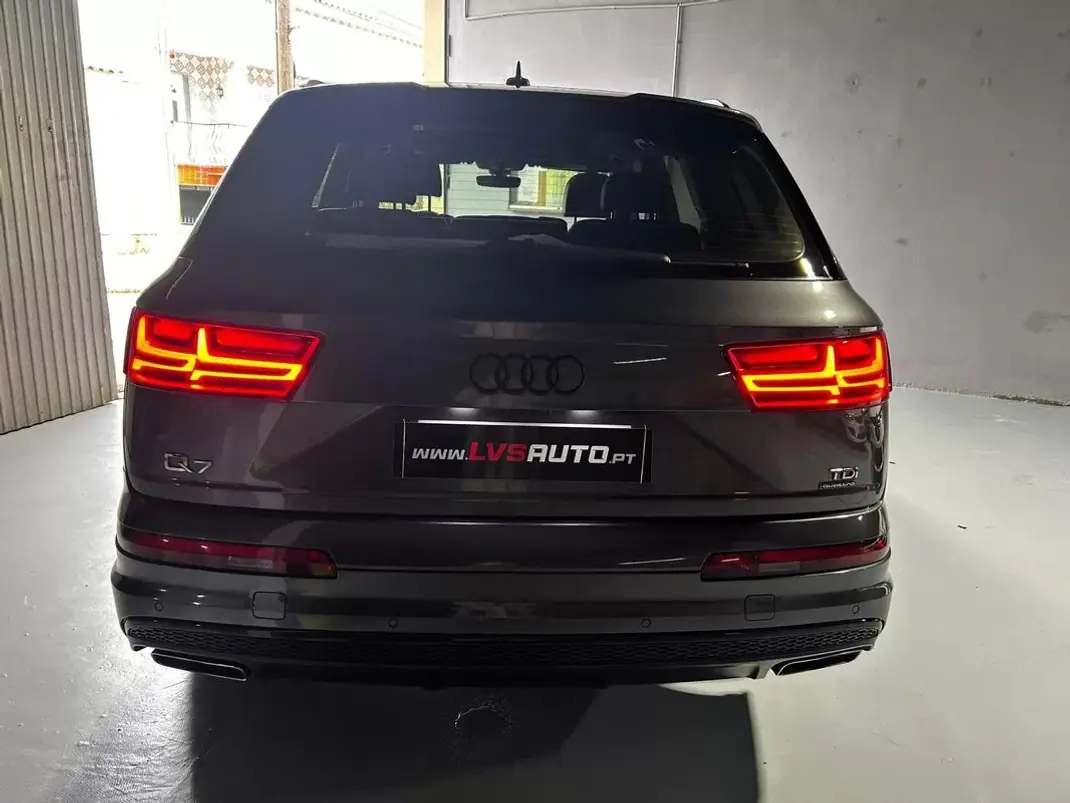 Audi Q7 2016 - 41000 EUR, 139983 km - AUTO.MOTO.pt - 139983km - foto 4 de 46
