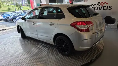 Citroën C4 2011 - 7900 EUR, 225567 km - AUTO.MOTO.pt - 225567km - foto 19 de 49