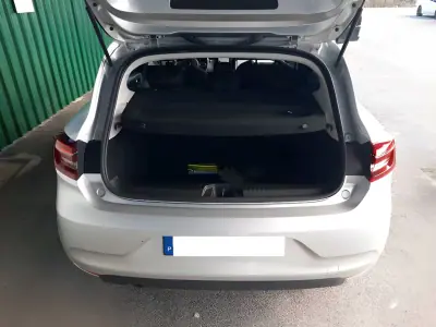 Renault Clio 2022 - 16990 EUR, 37000 km - AUTO.MOTO.pt - 37000km - foto 8 de 8