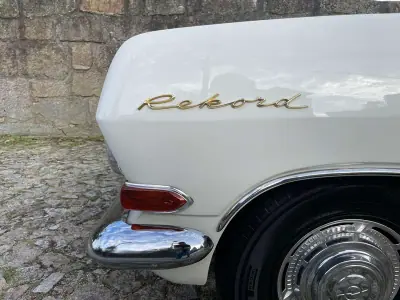 Opel Olympia 1965 - 25000 EUR, 92000 km - AUTO.MOTO.pt - 92000km - foto 28 de 37
