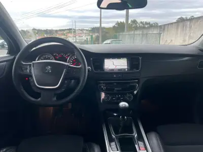 Peugeot 508 SW 2017 - 12000 EUR, 231000 km - AUTO.MOTO.pt - 231000km - foto 11 de 13