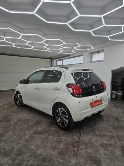Peugeot 108 2015 - 8650 EUR, 88563 km - AUTO.MOTO.pt - 88563km - foto 34 de 53