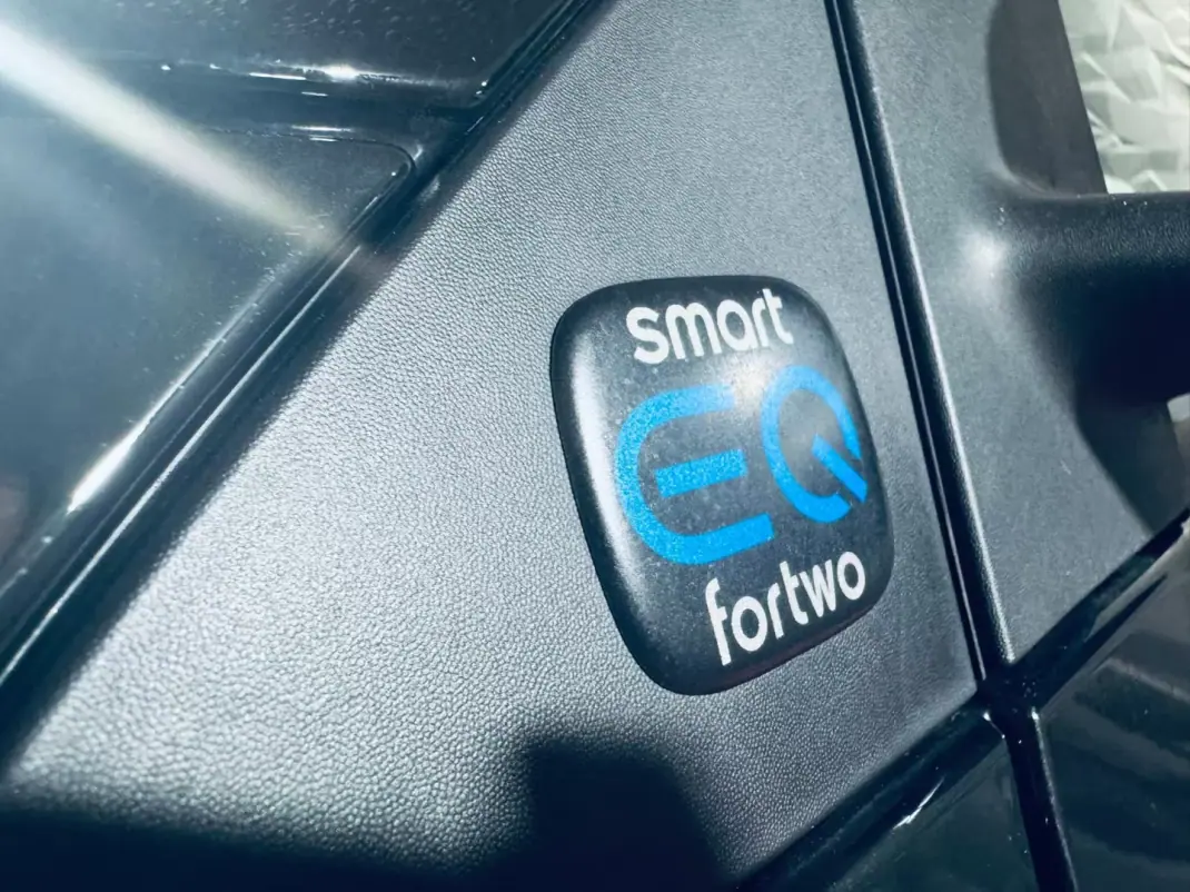 Smart ForTwo Coupé 2021 - 12990 EUR, 18100 km - AUTO.MOTO.pt - 18100km - foto 19 de 27