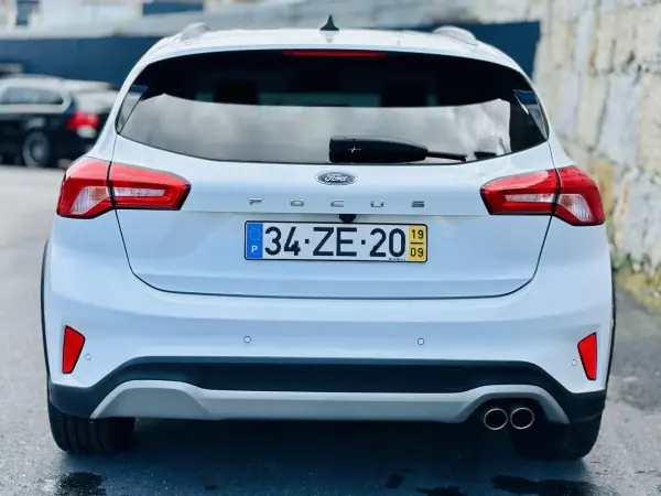 Ford Focus 2019 - 13990 EUR, 83000 km - AUTO.MOTO.pt - 83000km - foto 7 de 51