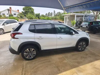 Peugeot 2008 2018 - 9990 EUR, 159000 km - foto 5 de 14