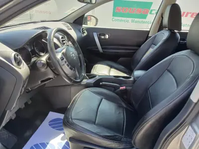 Nissan Qashqai 2008 - 7350 EUR, 167419 km - 167419km - foto 14 de 26