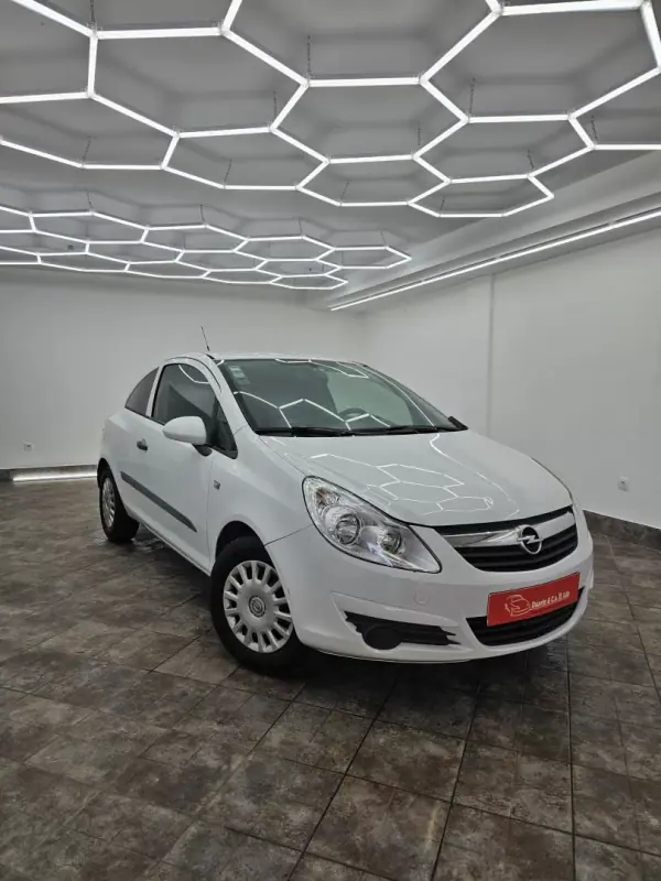 Opel Corsa 2007 - 2650 EUR, 344083 km - AUTO.MOTO.pt - 344083km - foto 13 de 21