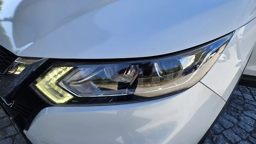 Nissan Qashqai 2019 - 18990 EUR, 110000 km - AUTO.MOTO.pt - 110000km - foto 15 de 31