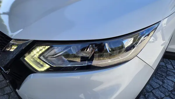 Nissan Qashqai 2019 - 18590 EUR, 110000 km - AUTO.MOTO.pt - 110000km - foto 15 de 31