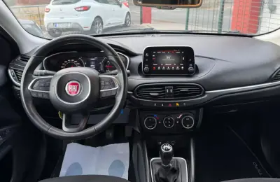 Fiat Tipo 2018 — foto 6 de 10