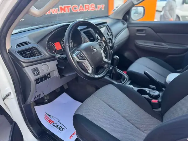 Mitsubishi L200 2019 - 27900 EUR, 174579 km - AUTO.MOTO.pt - 174579km - foto 6 de 19