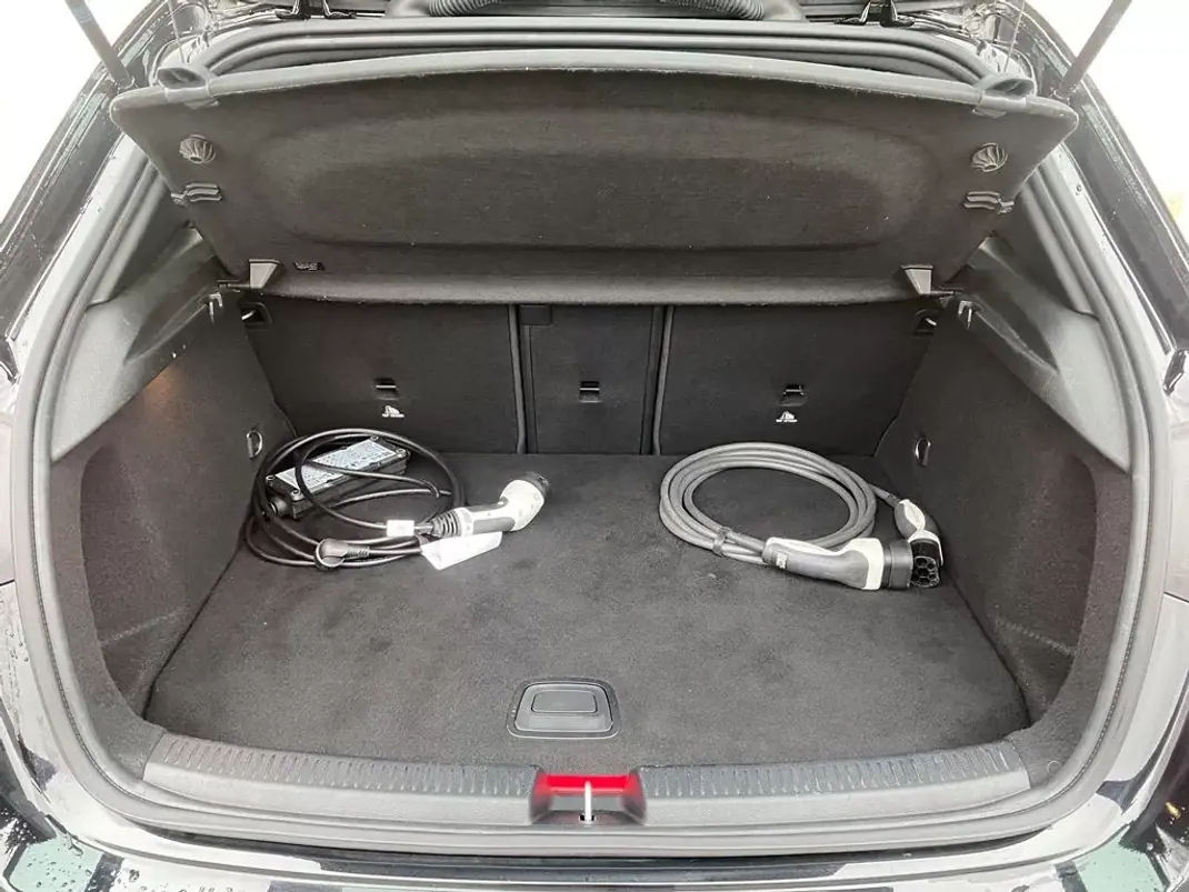 Mercedes-Benz A 250 2021 - 27900 EUR, 106000 km - AUTO.MOTO.pt - 106000km - foto 21 de 21