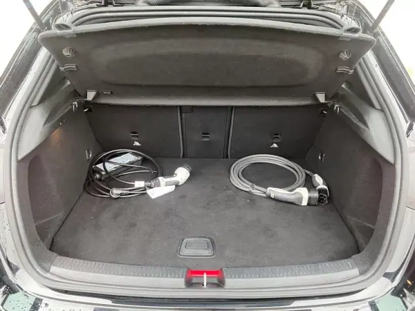 Mercedes-Benz A 250 2021 - 27900 EUR, 106000 km - AUTO.MOTO.pt - 106000km - foto 21 de 21