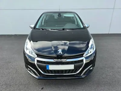 Peugeot 208 2019 - 9750 EUR, 75000 km - AUTO.MOTO.pt - 75000km - foto 16 de 37