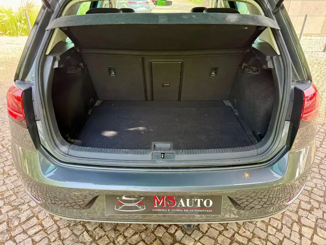 Volkswagen Golf 2018 - 17490 EUR, 134500 km - AUTO.MOTO.pt - 134500km - foto 38 de 38