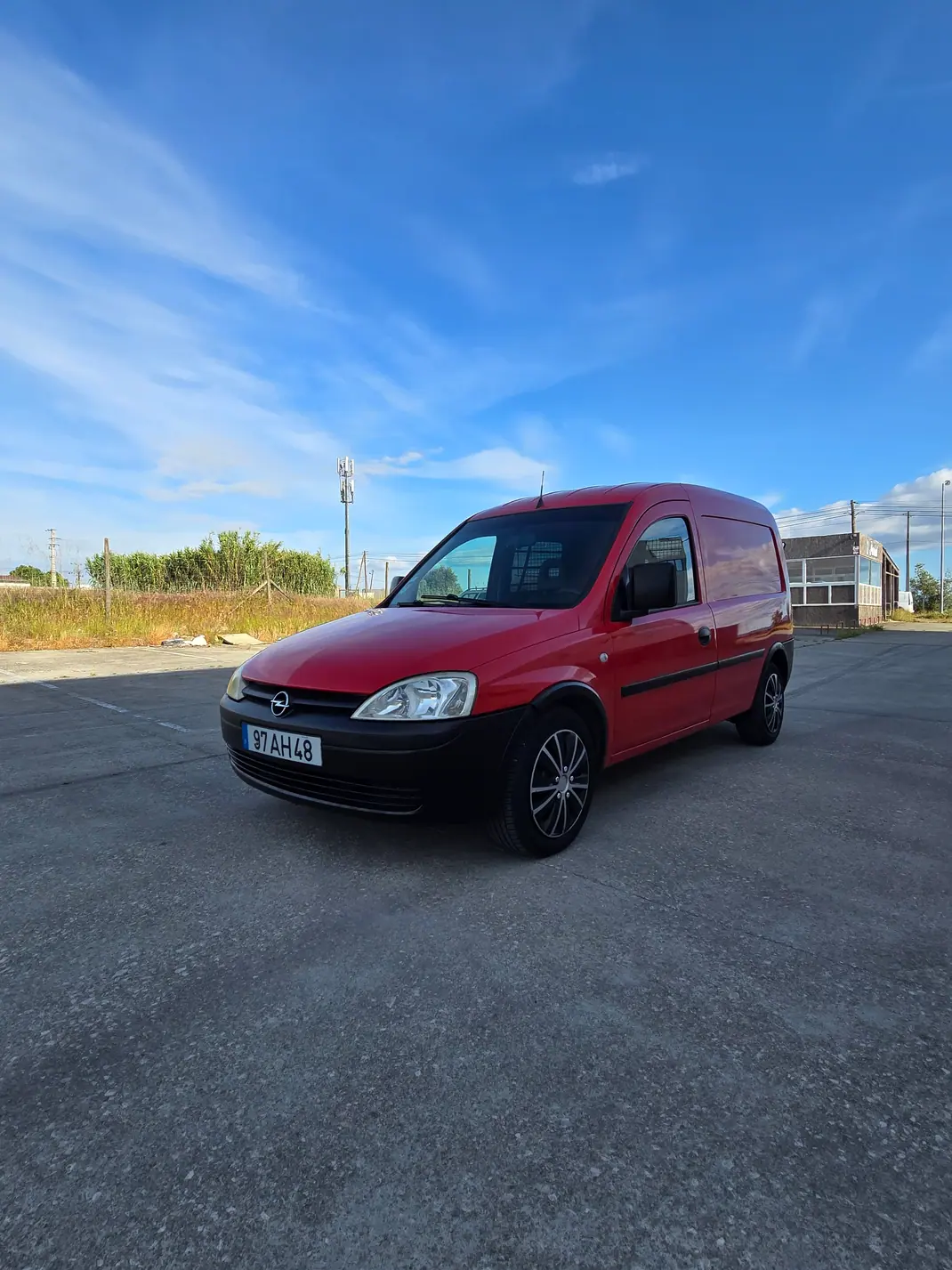 Opel Combo 2005 - 3700 EUR, 181500 km - AUTO.MOTO.pt - 181500km - foto 1 de 7