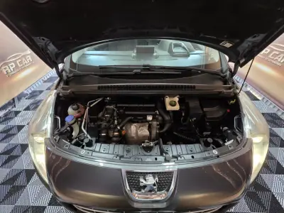 Peugeot 3008 2010 - 7990 EUR, 220000 km - AUTO.MOTO.pt - 220000km - foto 20 de 20