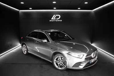 Mercedes-Benz A 250e Limousine 2021 — foto 2 de 13
