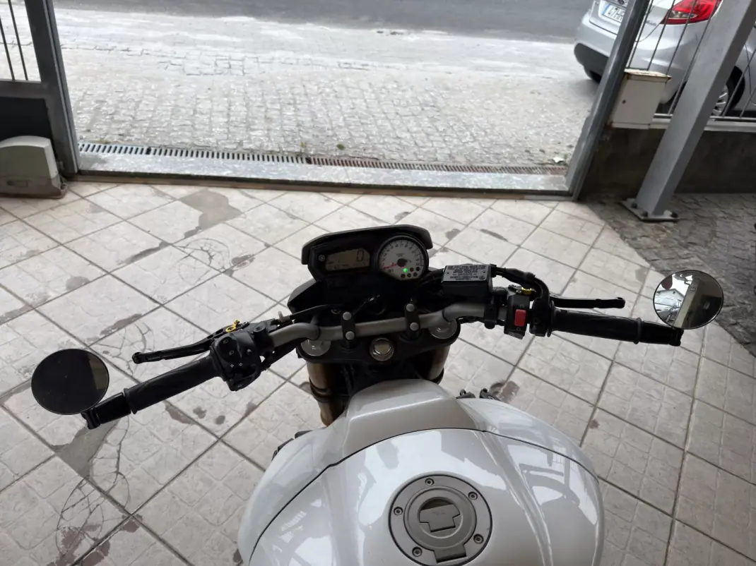 Yamaha FZ 07 2012 - 5450 EUR, 20852 km - 20852km - foto 7 de 18