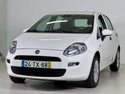 Fiat Punto 2017 - 7950 EUR, 77357 km - AUTO.MOTO.pt - 77357km - foto 11 de 31