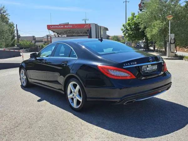 Mercedes-Benz CLS 350 2014 - 29000 EUR, 237000 km - AUTO.MOTO.pt - 237000km - foto 12 de 50