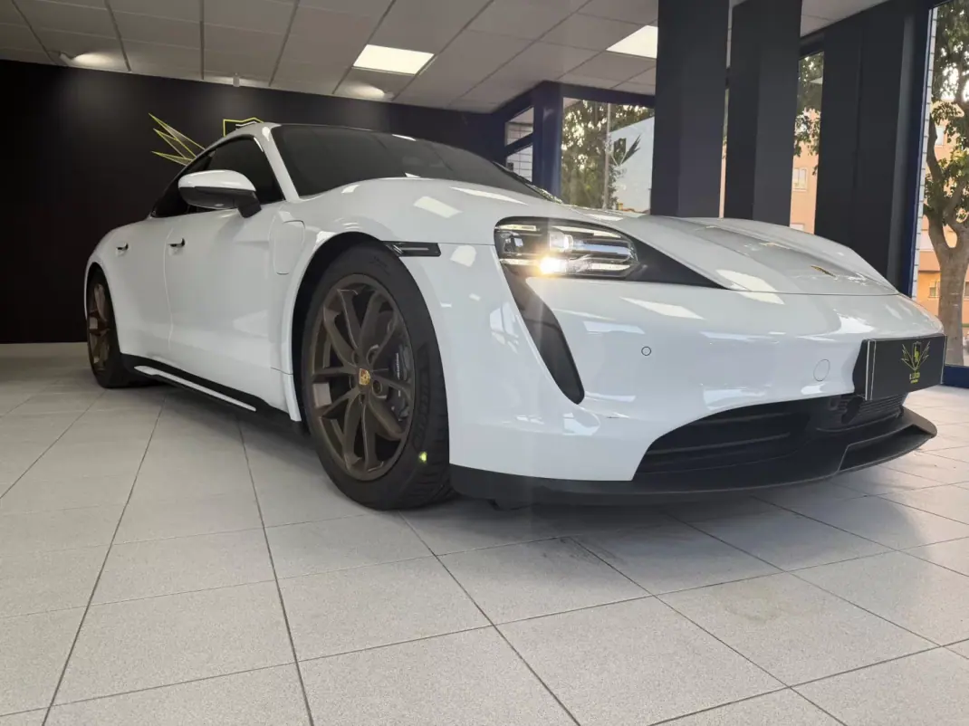 Porsche Taycan 2023 - 67000 EUR, 46411 km - 46411km - foto 4 de 28