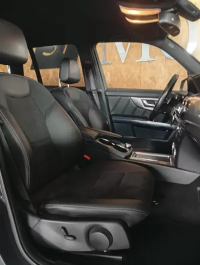 Mercedes-Benz GLK 250 2013 - 16900 EUR, 238000 km - AUTO.MOTO.pt - 238000km - foto 11 de 20