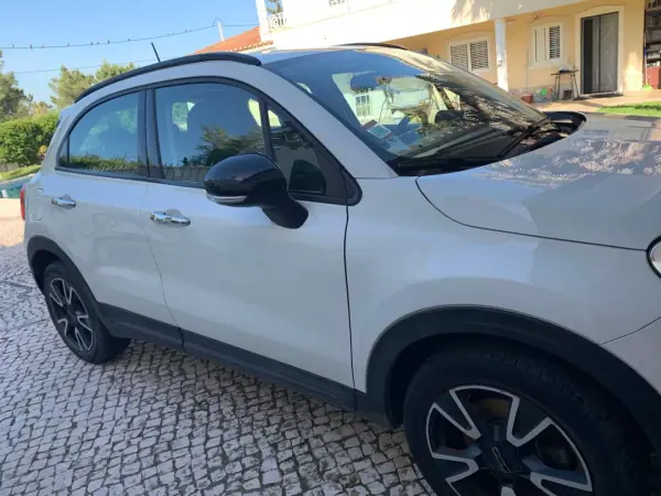 Fiat 500X 2016 - 10999 EUR, 94922 km - AUTO.MOTO.pt - 94922km - foto 3 de 11
