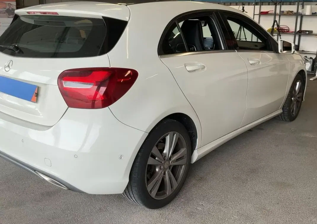 Mercedes-Benz A 180 2015 - 15250 EUR, 178700 km - 178700km - foto 3 de 11