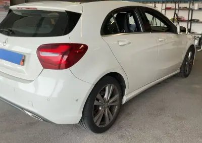 Mercedes-Benz A 180 2015 - 15250 EUR, 178700 km - AUTO.MOTO.pt - 178700km - foto 3 de 11