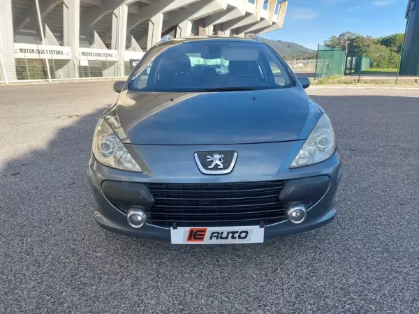 Peugeot 307 SW 2005 - 3490 EUR, 314070 km - AUTO.MOTO.pt - 314070km - foto 8 de 21
