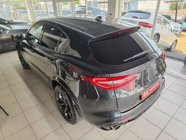 Alfa Romeo Stelvio 2021 - 63500 EUR, 68900 km - AUTO.MOTO.pt - 68900km - foto 9 de 33