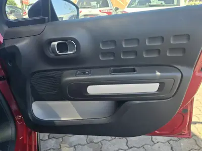Citroën C3 2018 - 9900 EUR, 103000 km - AUTO.MOTO.pt - 103000km - foto 12 de 17