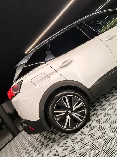 Peugeot 3008 2021 - 25750 EUR, 72000 km - AUTO.MOTO.pt - 72000km - foto 12 de 20