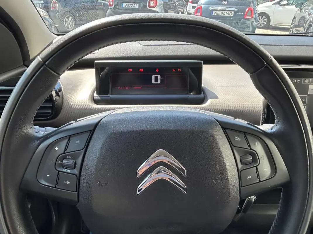 Citroën C4 Cactus 2017 - 11750 EUR, 110180 km - AUTO.MOTO.pt - 110180km - foto 13 de 23