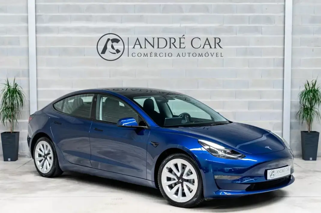 Tesla Model 3 2021 - 27950 EUR, 58905 km - AUTO.MOTO.pt - 58905km - foto 2 de 55